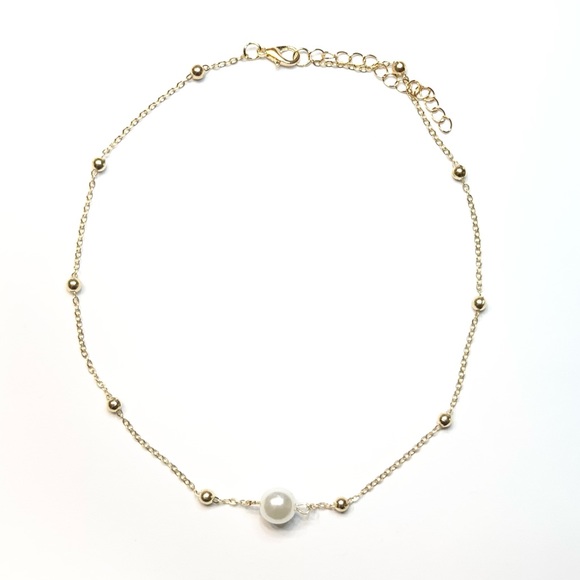 Zara Jewelry - 5/$15 New Gold Pearl Necklace